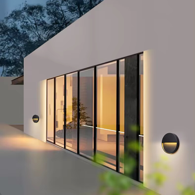 StairGlow | Elegantné vonkajšie schodisko LED