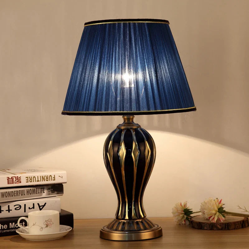 AmericanaGlow - Starožitná stolová lampa