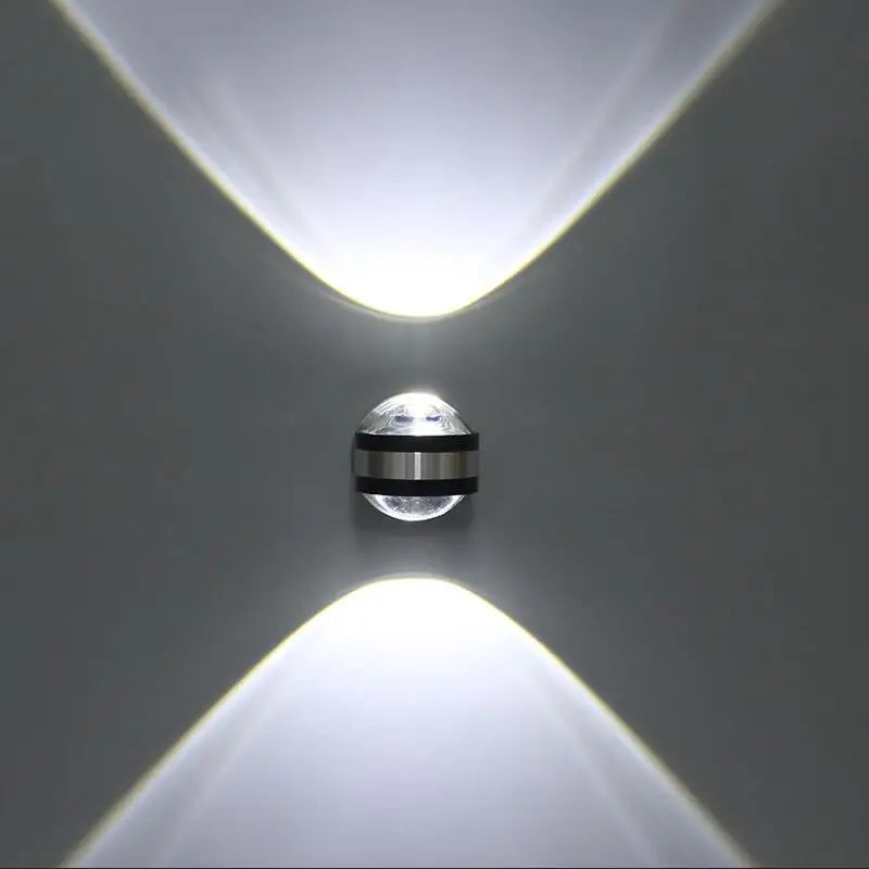 PrismBeam - LED nástenné svietidlo z krištáľu