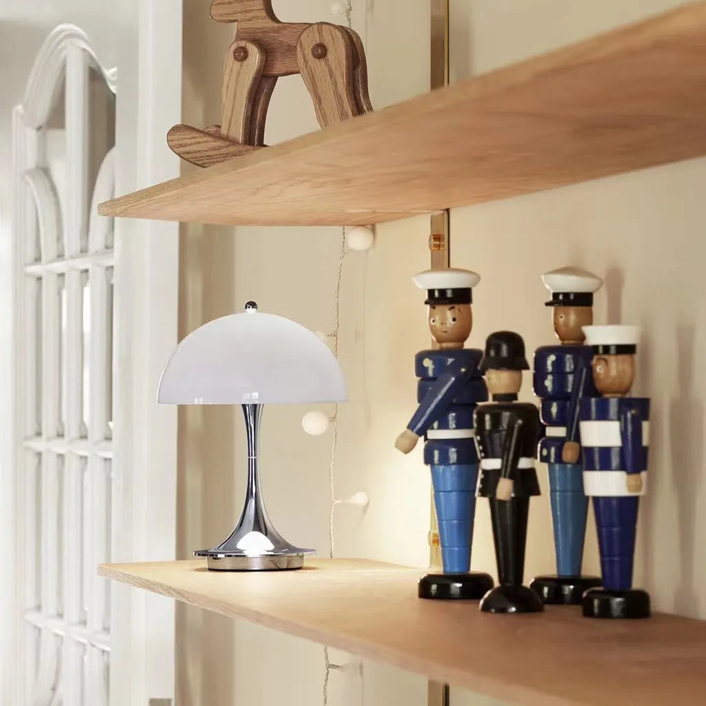 CordFreeShine - Bezdrôtová stolová lampa