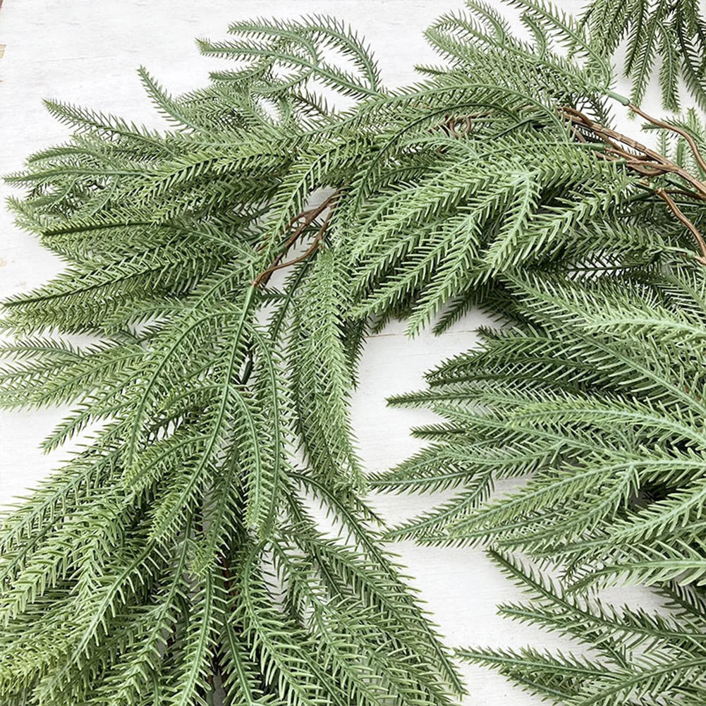GreenChristmas | Realistická dekorácia z jedľového venca
