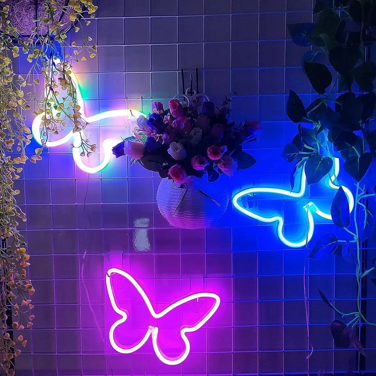 NeonWings | Neónové svetlo motýľa