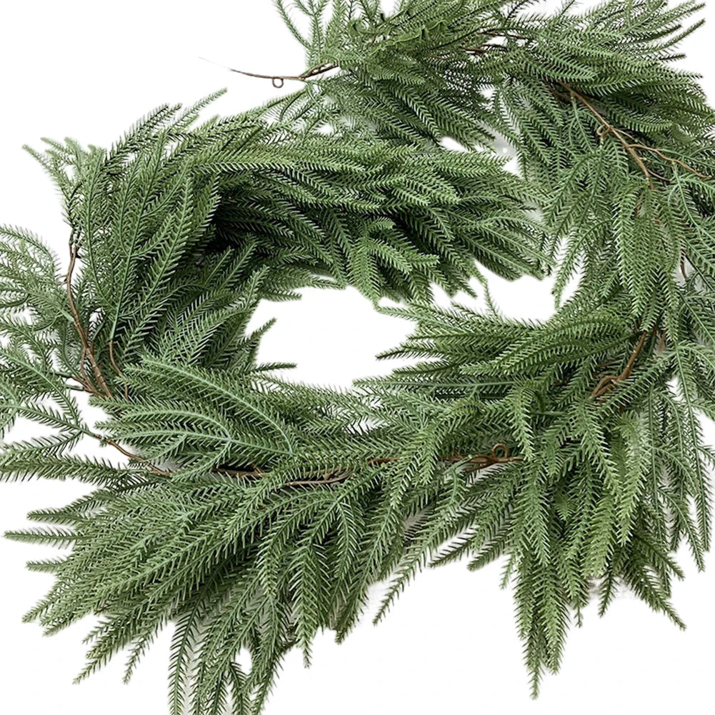 GreenChristmas | Realistická dekorácia z jedľového venca