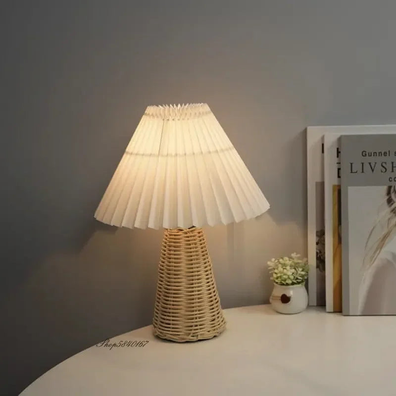 TimelessGlow - Vintage skladacia stolová lampa
