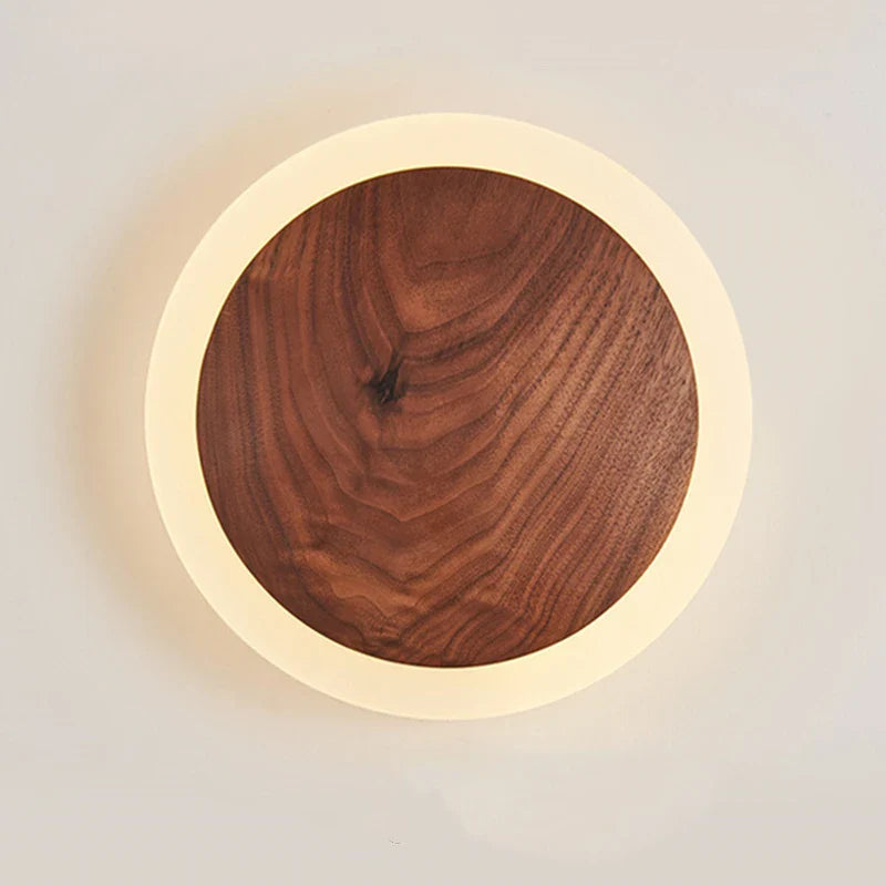 SolidWood - Orechová lampa Aura
