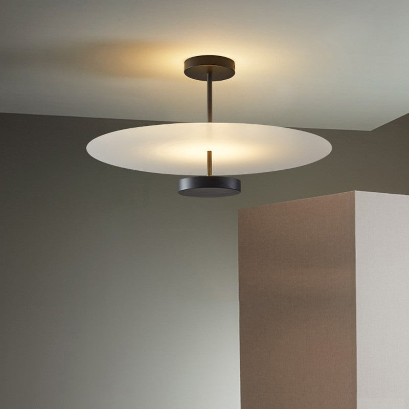 Minimalistické okrúhle závesné svetlo