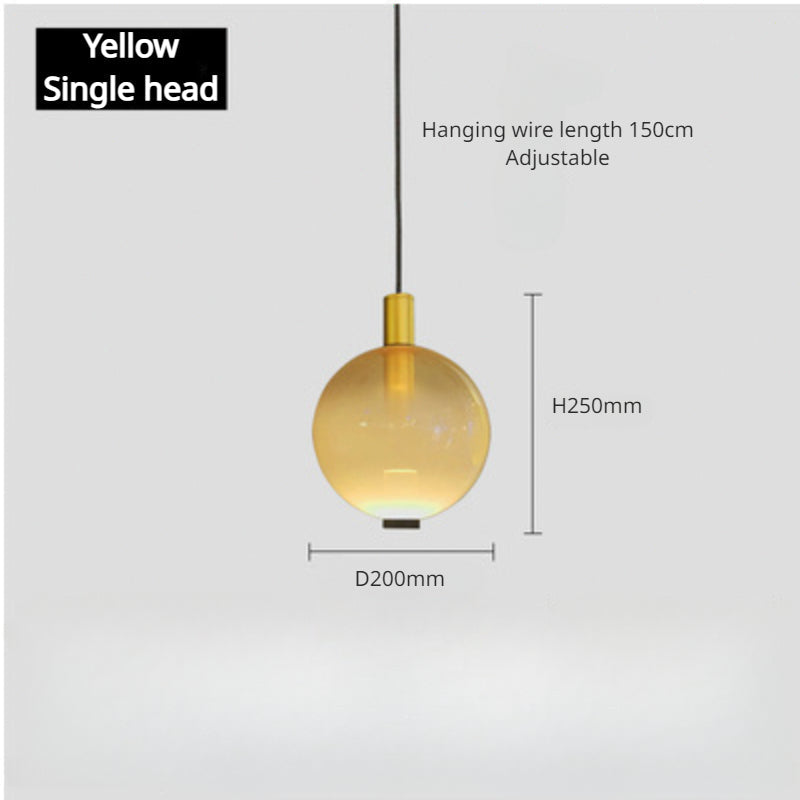 Minimalistická lampa z farebného skla Led