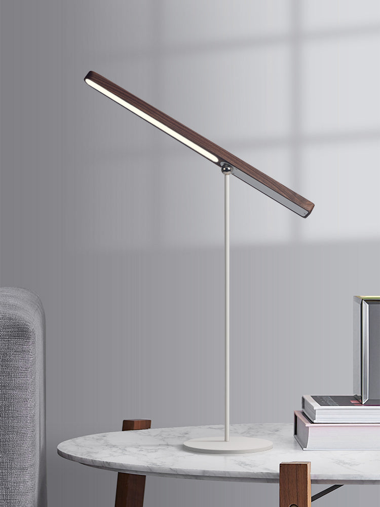 EleganceWood | Elegantná drevená stolová lampa