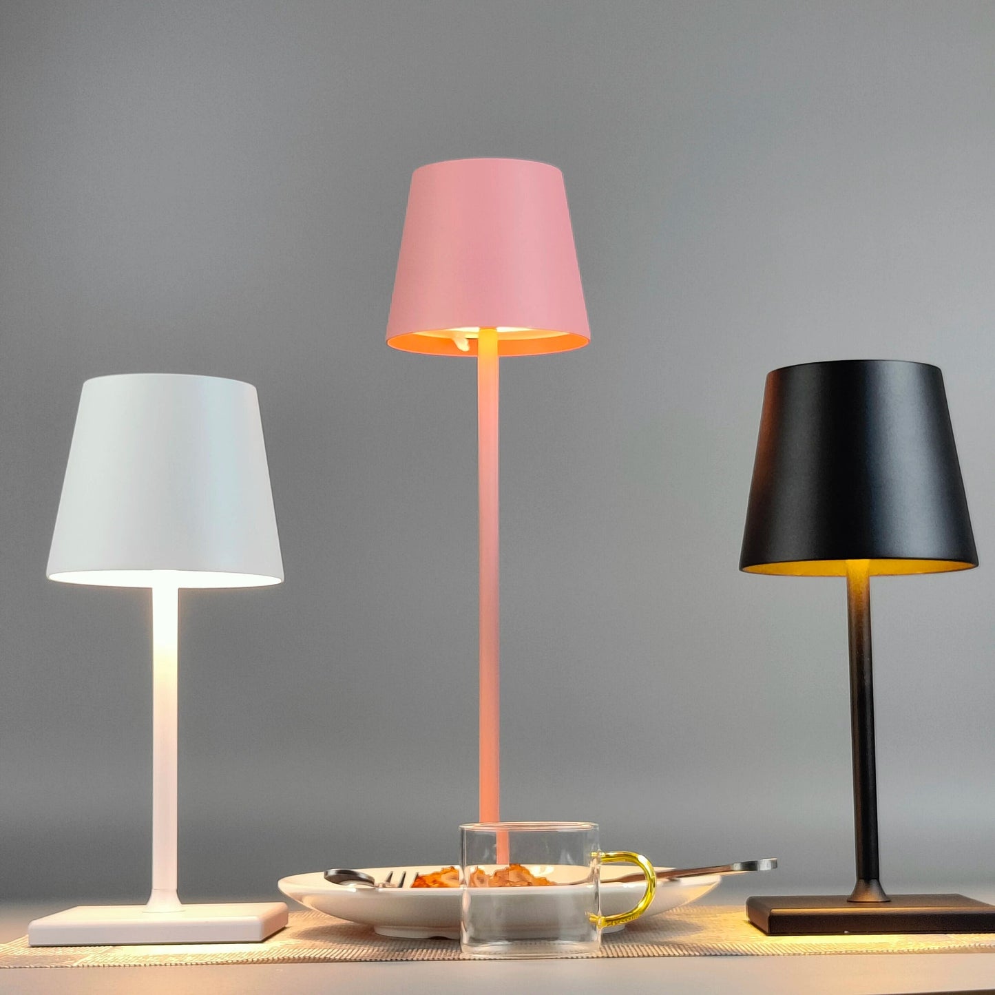 Miniatúra - Mini stolová lampa