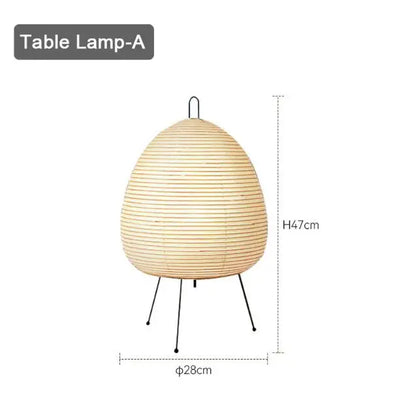HeritageHaven - Stolová lampa na trojnožke