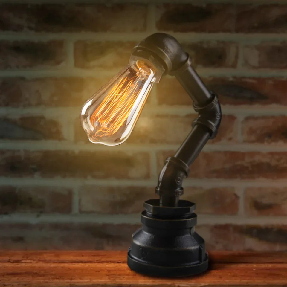 LiquidLuxe - kreatívna železná lampa Waterworks Lighting