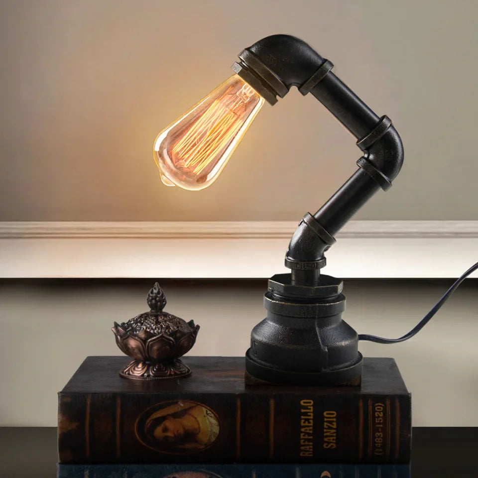 LiquidLuxe - kreatívna železná lampa Waterworks Lighting