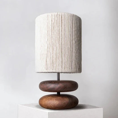 RusticTwine - Stolová lampa z orechového prútia