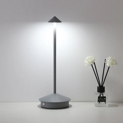 LumiTap - Stolová lampa s dotykovým senzorom