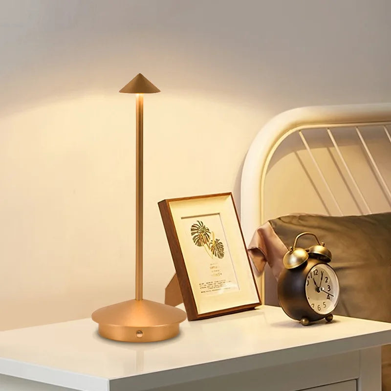 LumiTap - Stolová lampa s dotykovým senzorom