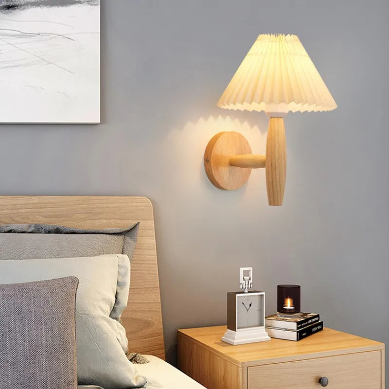WoodLuxe - Moderné drevené nástenné svietidlo