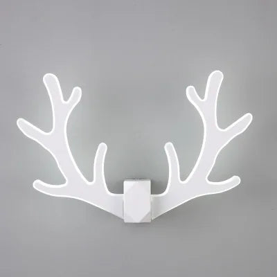 VibrantHorns - Farebná nástenná lampa z parožia