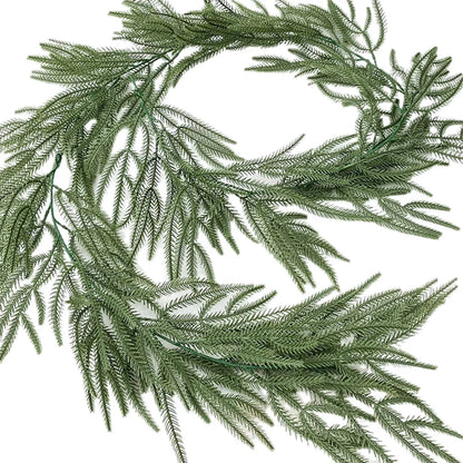 GreenChristmas | Realistická dekorácia z jedľového venca