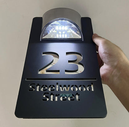 Personalizované solárne LED svetlo číslo domu Sign